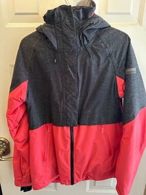 Roxy Women's Dark Gray & Coral Pink Two-Tone Ski Jacket